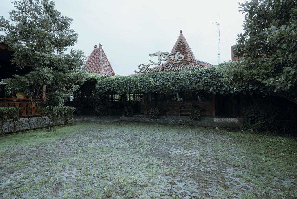 Joglo Ayem Tentrem Prambanan Buitenkant foto