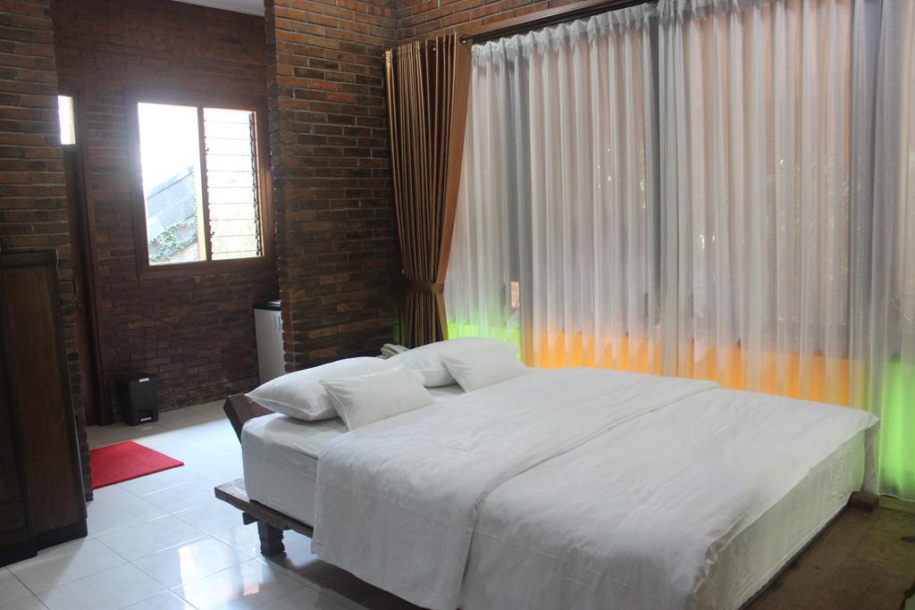 Joglo Ayem Tentrem Prambanan Buitenkant foto