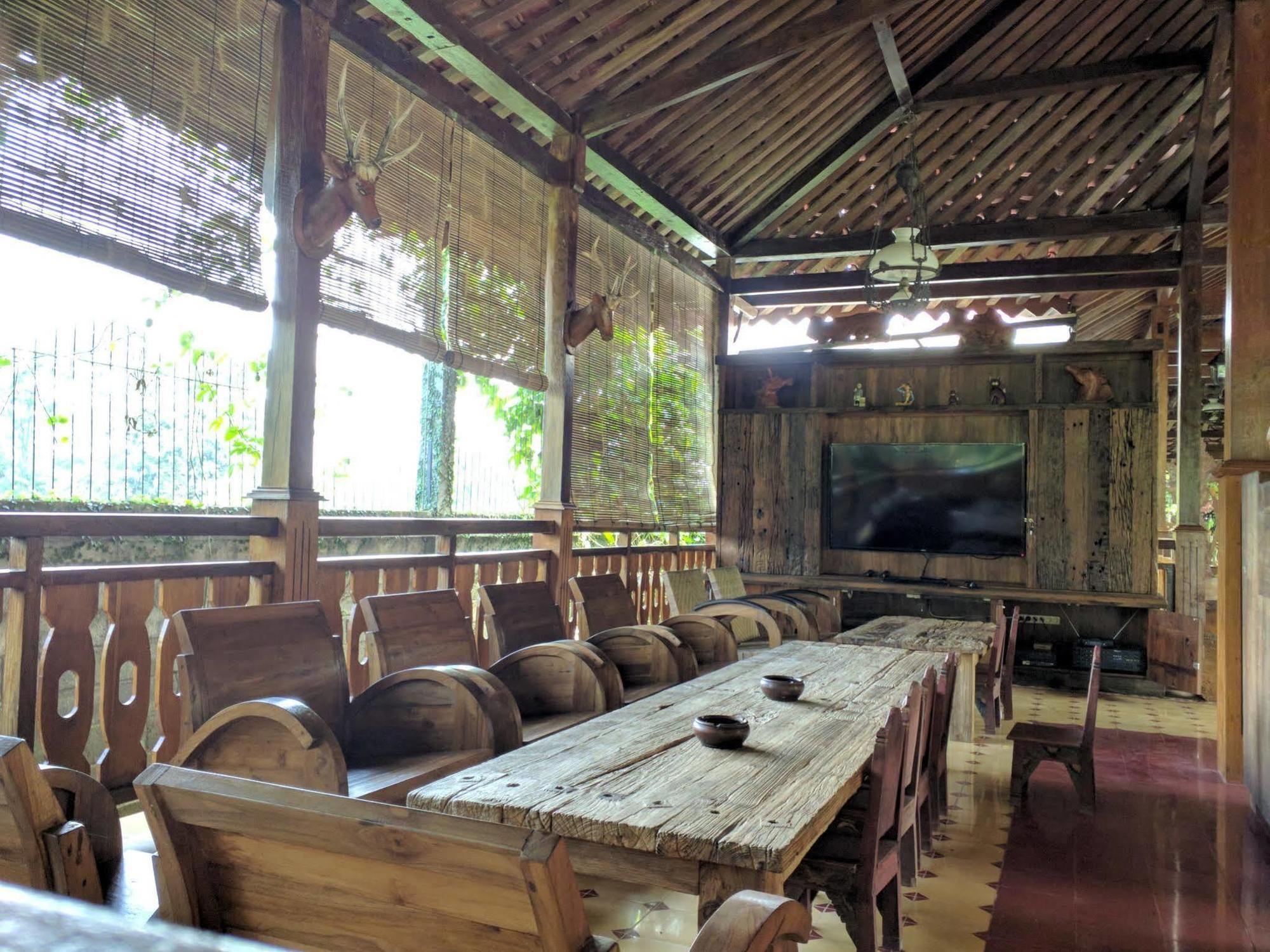 Joglo Ayem Tentrem Prambanan Buitenkant foto